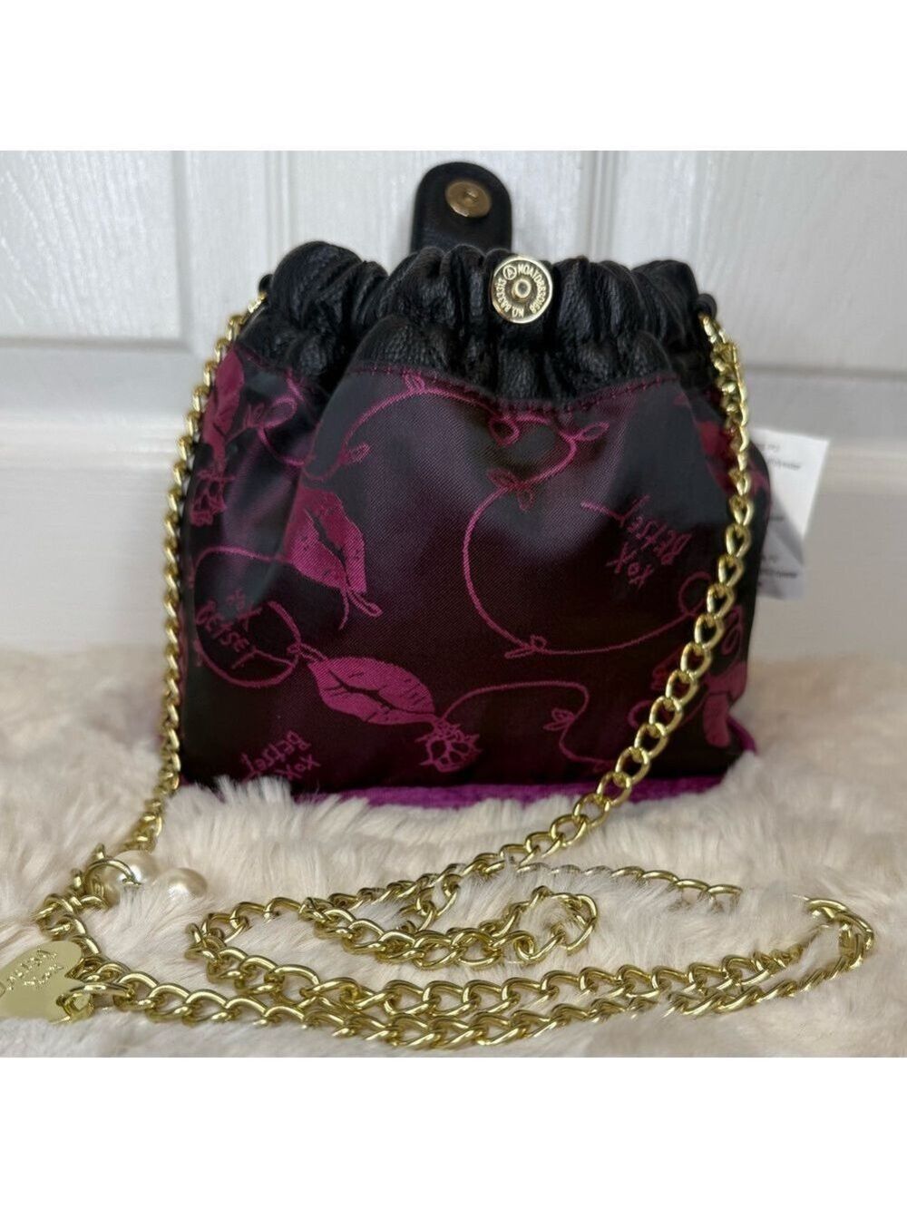 BETSY JOHNSON BLACK HEART QUILTED BAG WITH CHAIN - Picture 7 of 16